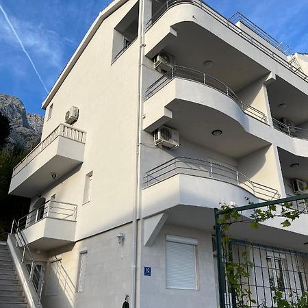 Apartments Coric Baska Voda Exterior photo