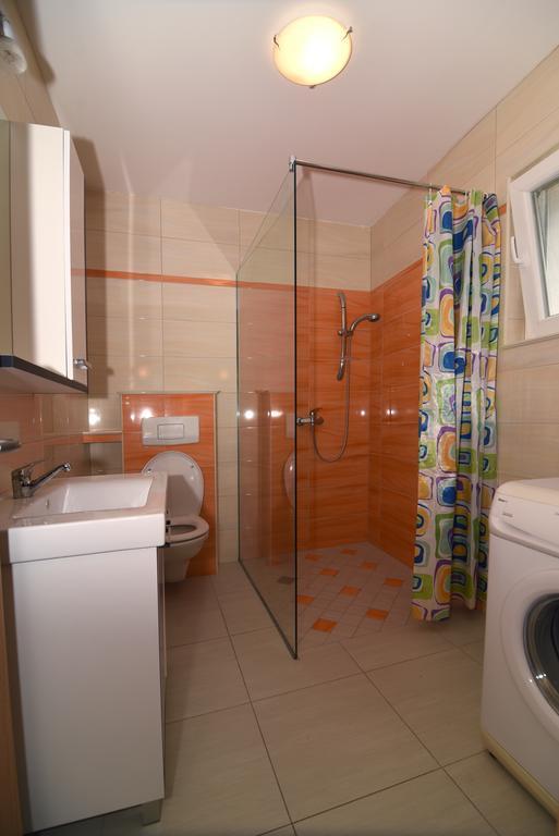 Apartments Coric Baska Voda Exterior photo
